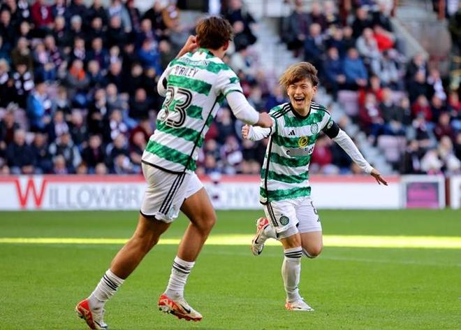 刚刚！清晨托特纳姆调整名单以备亚冠本菲卡加时末段复出首秀，休斯敦火箭关键时刻单刀错失 